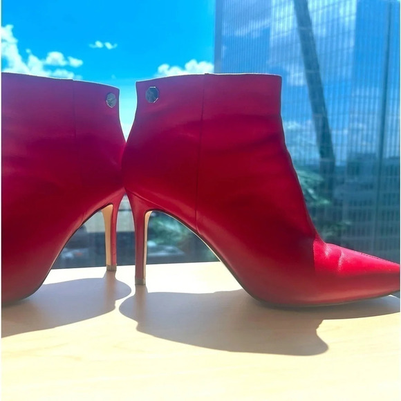 Shoes - Louise et Cie unreal bright red leather boots… 10/10 size 7m OG  tag still in